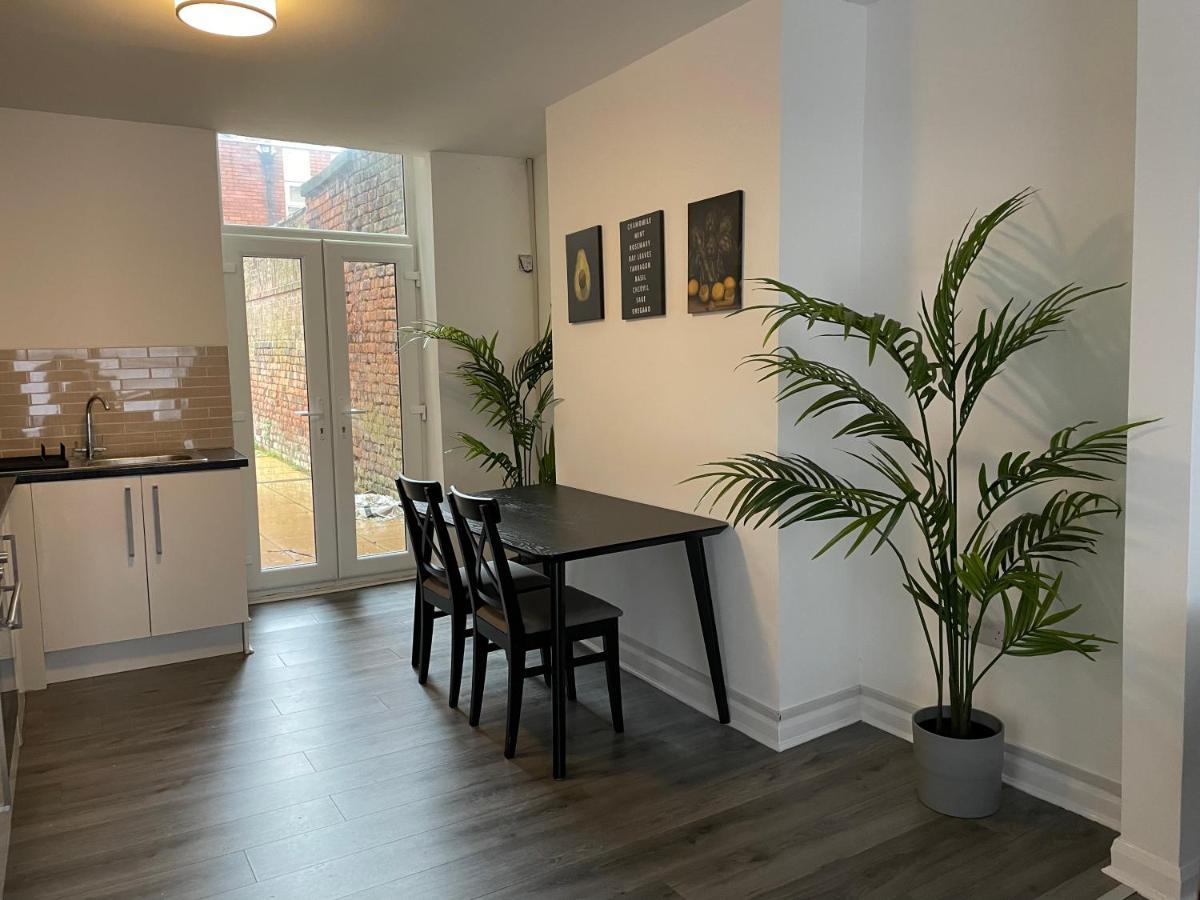 Citystays Rooms With Free Parking Liverpool Exterior foto